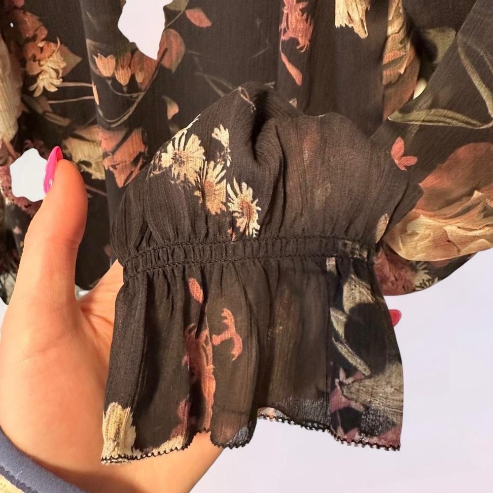 Joie Floral Black Blouse Size L - Picture 7 of 7